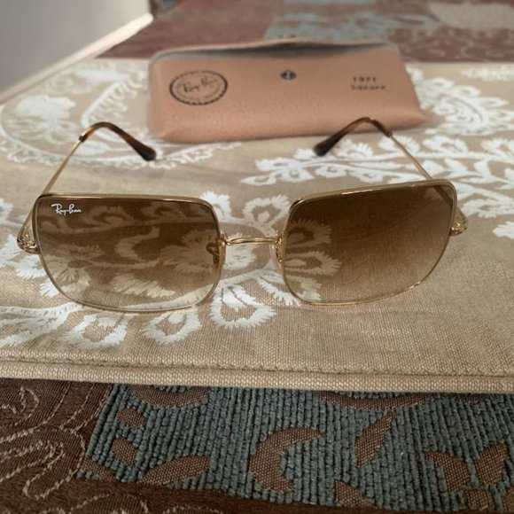 Rayban Sunglasses - 1971 square classic - Picture 1 of 6